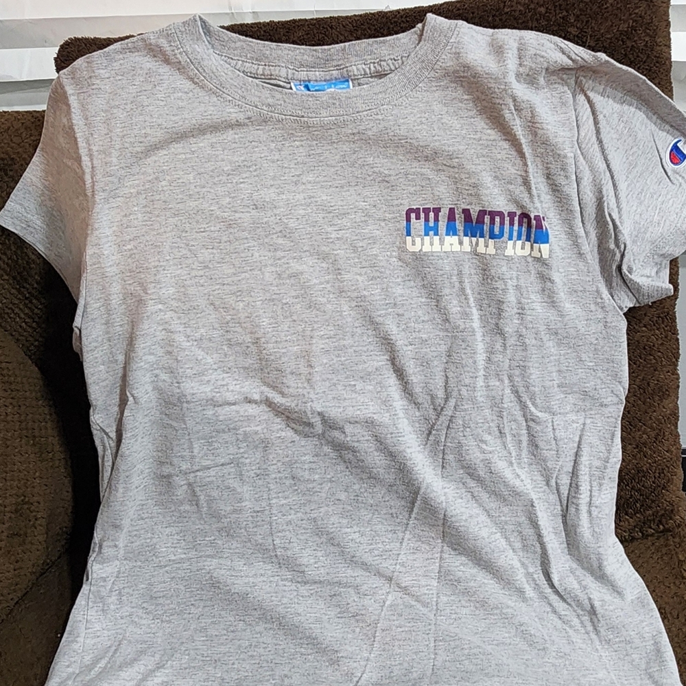 Women champion shirt. Size x-small.